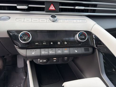 New 2026 Hyundai Elantra Limited FWD image 24