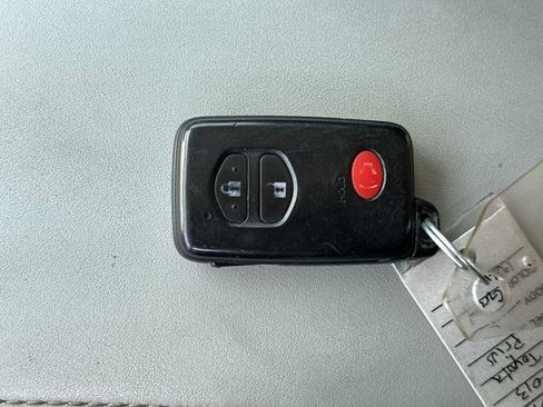 Used 2013 Toyota Prius Four FWD image 26