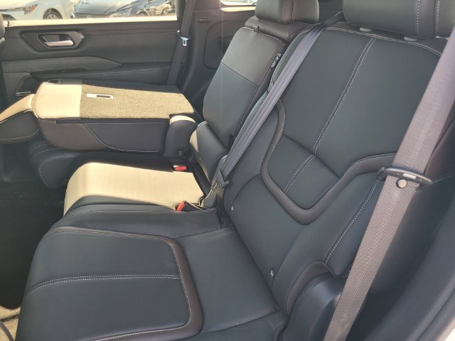 New 2026 Nissan Armada SL AWD/4WD image 9