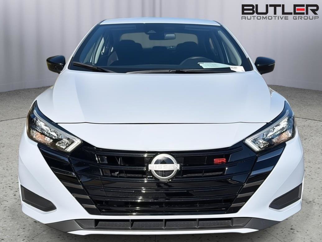 Used 2025 Nissan Versa SR FWD image 8