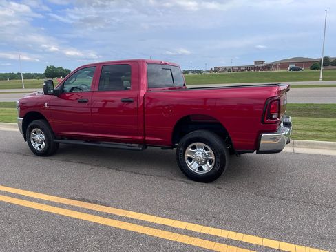 Used 2025 RAM 2500 Tradesman AWD/4WD image 7