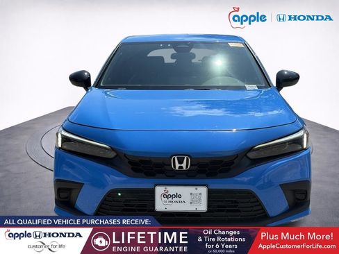 Used 2024 Honda Civic Sport image 2