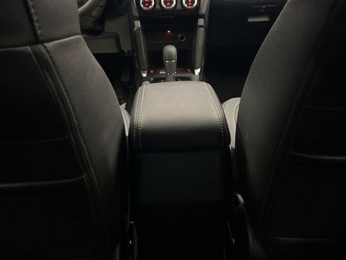 Used 2017 Subaru Forester 2.5i Touring image 32