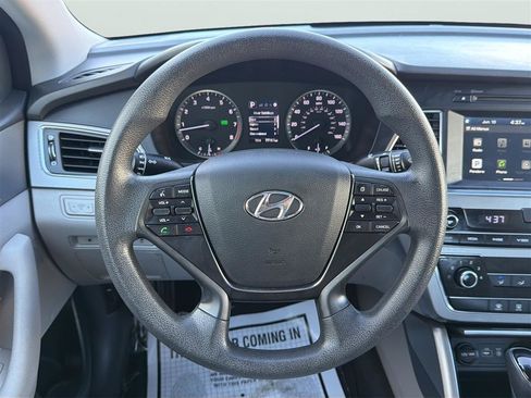 Used 2016 Hyundai Sonata SE FWD image 21