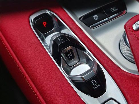 Used 2020 Chevrolet Corvette Stingray Preferred Cpe w/ 2LT Preferred Equipment Group RWD image 12