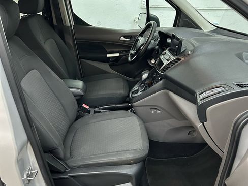 Used 2019 Ford Transit Connect XLT image 26