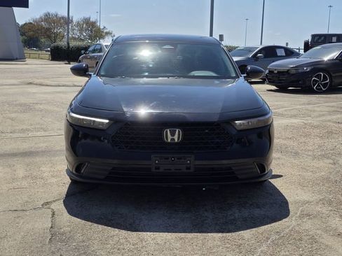 Used 2024 Honda Accord EX image 2