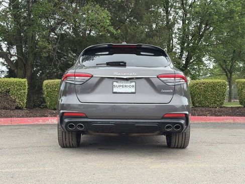 Used 2022 Maserati Levante Modena AWD/4WD image 5