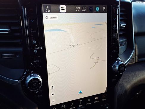 Used 2024 RAM 1500 Lone Star image 11