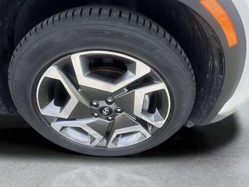 Used 2024 Hyundai Palisade Limited image 17