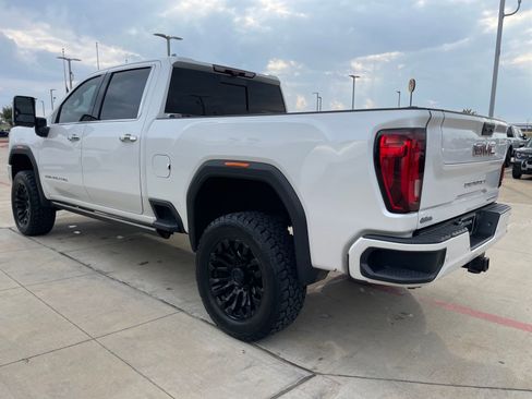 Used 2022 GMC Sierra 2500 Denali w/ Denali Ultimate Package image 3