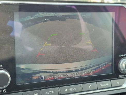 Used 2024 Nissan Altima 2.5 SV FWD image 23
