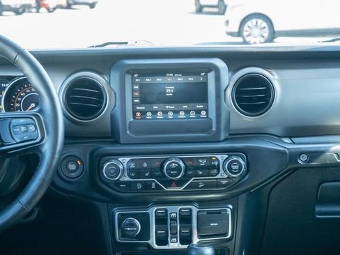 Used 2020 Jeep Wrangler Unlimited Sport S image 31