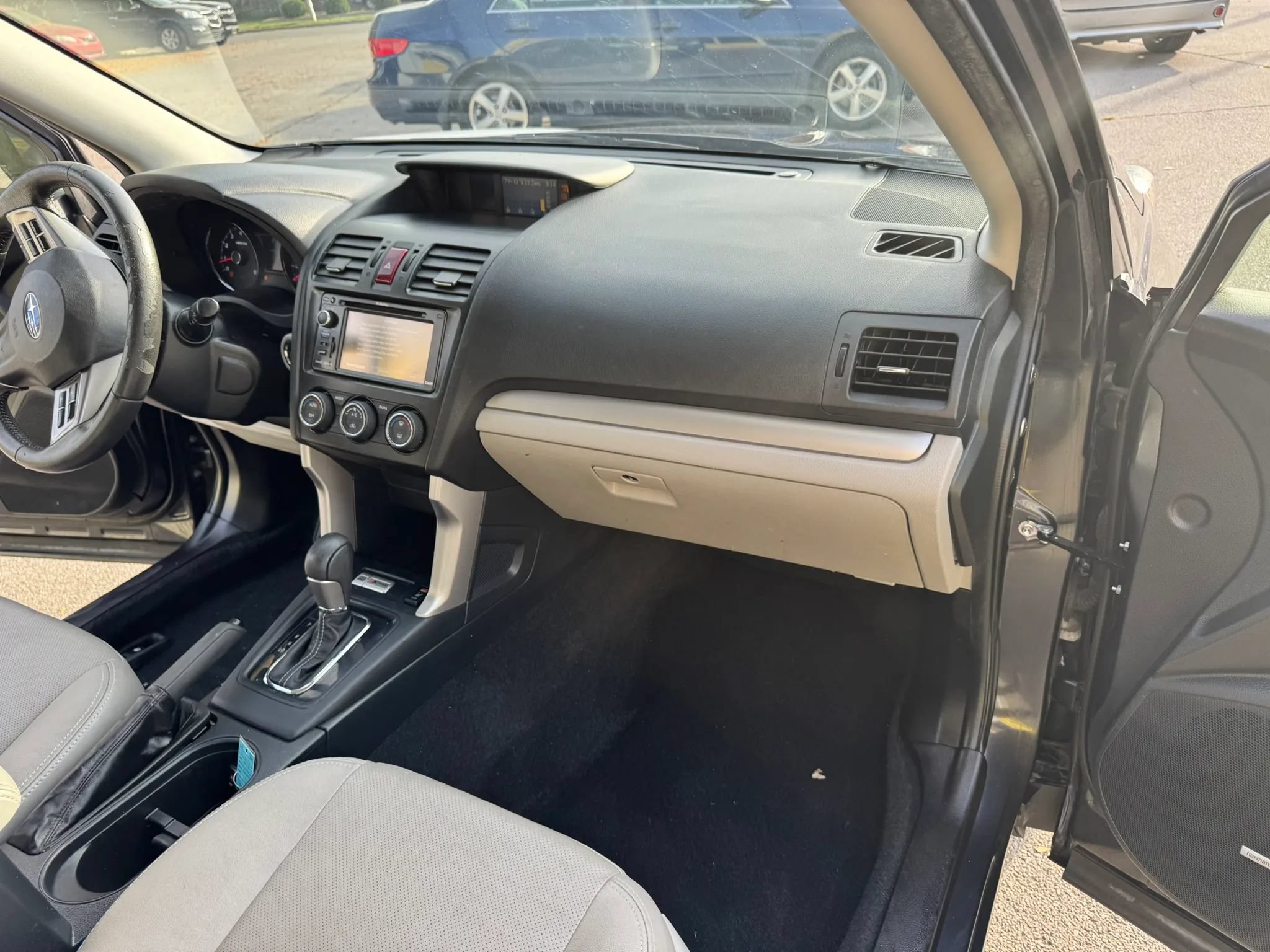 Used 2015 Subaru Forester 2.5i Touring w/ Eyesight & Navigation System AWD/4WD image 25