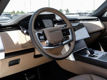 New 2026 Land Rover Range Rover SE