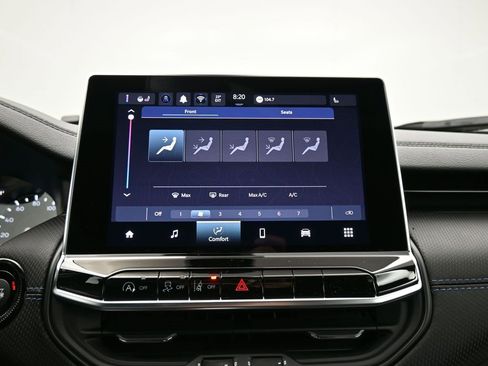 New 2026 Jeep Compass Latitude image 26