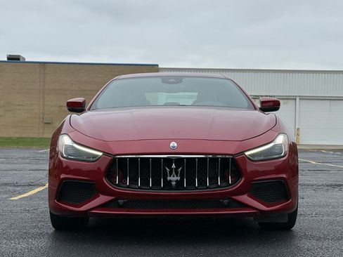 Used 2018 Maserati Ghibli S GranSport image 3