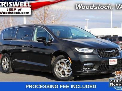 Used 2024 Chrysler Pacifica Limited