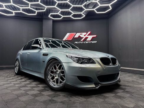Used 2006 BMW M5 RWD image 1