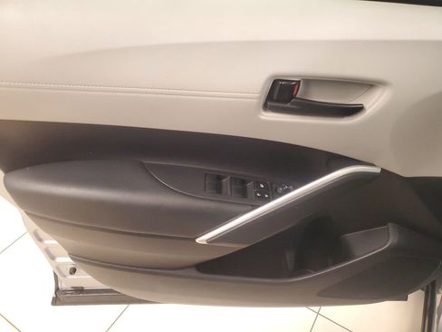 Certified 2022 Toyota Corolla Cross L AWD/4WD image 17