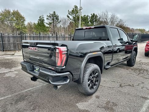 New 2026 GMC Sierra 2500 AT4 w/ AT4 Premium Plus Package AWD/4WD image 11