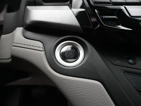 Certified 2024 Honda Odyssey EX-L image 32