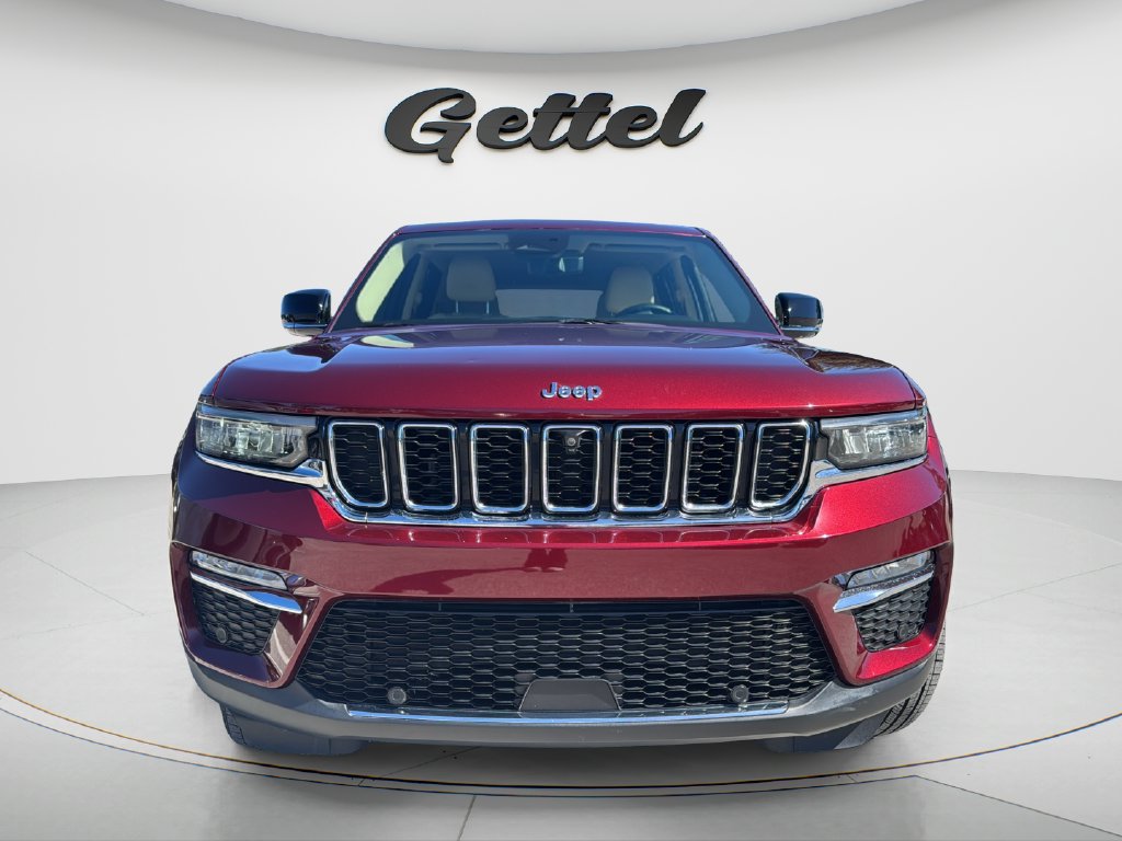Used 2022 Jeep Grand Cherokee Limited w/ Luxury Tech Group II RWD image 2