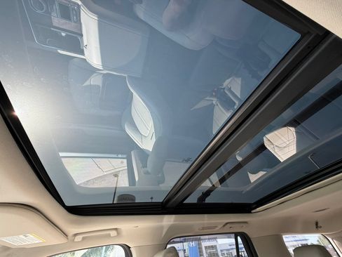 Used 2021 Ford Expedition Platinum RWD image 25