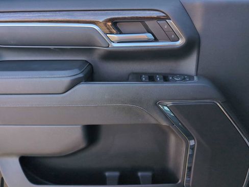 Used 2024 GMC Sierra 2500 SLE w/ SLE Value Package; image 22