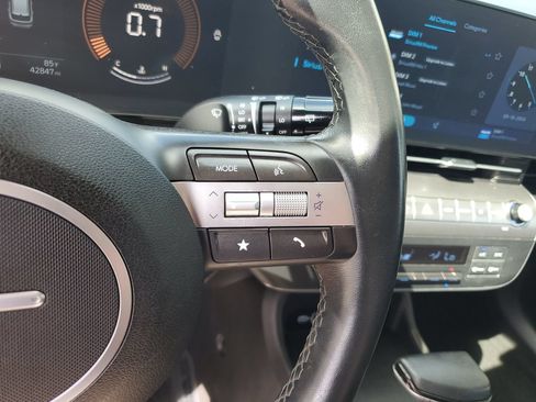 Used 2024 Hyundai Kona SEL FWD image 26