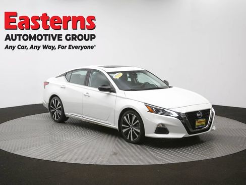 Used 2022 Nissan Altima 2.0 SR FWD image 50