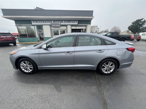 Used 2017 Hyundai Sonata SE image 3