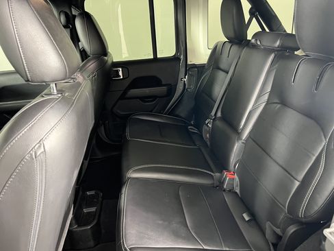 Used 2021 Jeep Wrangler Unlimited Sahara w/ Safety Group AWD/4WD image 19