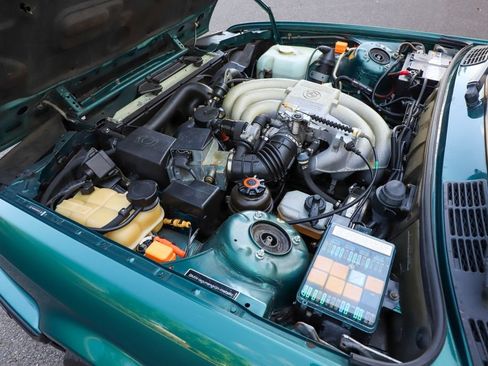 Used 1992 BMW 325i Convertible RWD image 45
