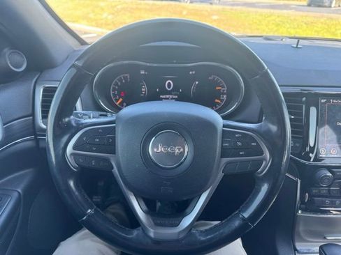 Used 2019 Jeep Grand Cherokee Limited w/ Luxury Group II image 16