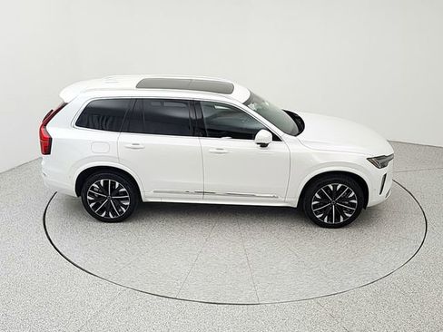 Used 2025 Volvo XC90 B6 Plus AWD/4WD image 16