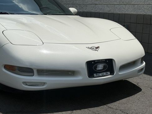 Used 2003 Chevrolet Corvette Convertible w/ Preferred Equipment Group1 RWD image 23