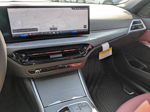 New 2025 BMW 330i xDrive Sedan w/ Premium Package image 21