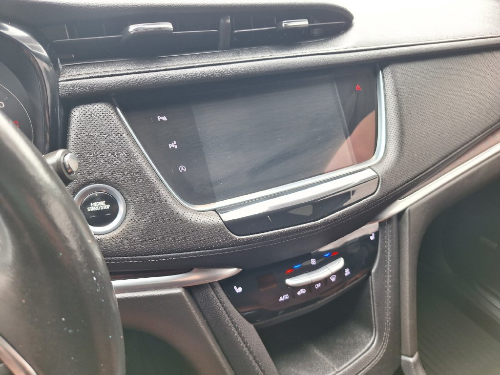 Used 2023 Cadillac XT5 Sportv w/ Technology Package AWD/4WD image 15