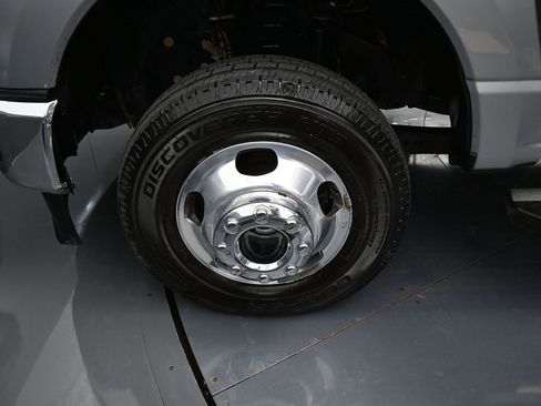 Used 2024 Ford F350 Lariat image 22