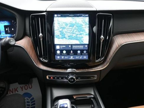 Used 2023 Volvo XC60 B6 Ultimate w/ Climate Package AWD/4WD image 13