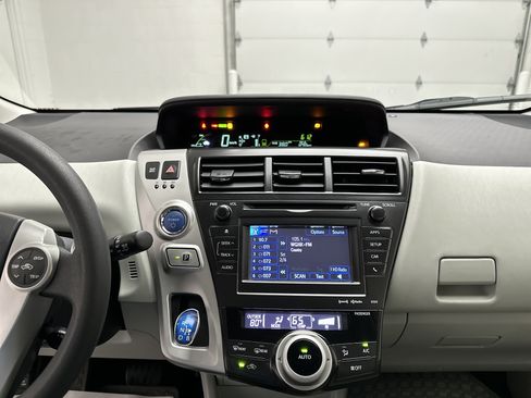 Used 2012 Toyota Prius V Three FWD image 23