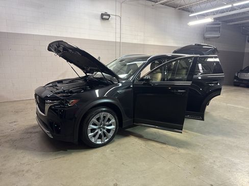 Used 2024 MAZDA CX-90 3.3 Turbo w/ Premium Package AWD/4WD image 11
