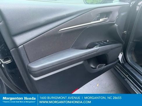 Used 2025 Toyota Camry LE FWD image 11