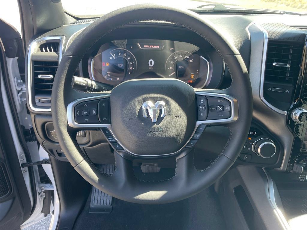 New 2026 RAM 1500 Big Horn AWD/4WD image 13