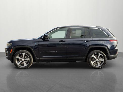 Used 2022 Jeep Grand Cherokee Limited 4xe w/ Luxury Tech Group II image 4