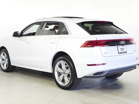 Used 2023 Audi Q8 Premium w/ Convenience Package image 9