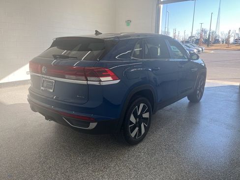 New 2025 Volkswagen Atlas Cross Sport SE image 8