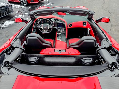 Used 2016 Chevrolet Corvette Z06 w/ 3LZ Preferred Equipment Group image 55