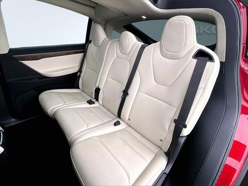 Used 2017 Tesla Model X 75D image 26